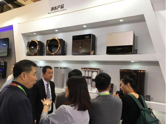 九游(中国)净水机亮相2017年AWE 深耕健康用水领域1